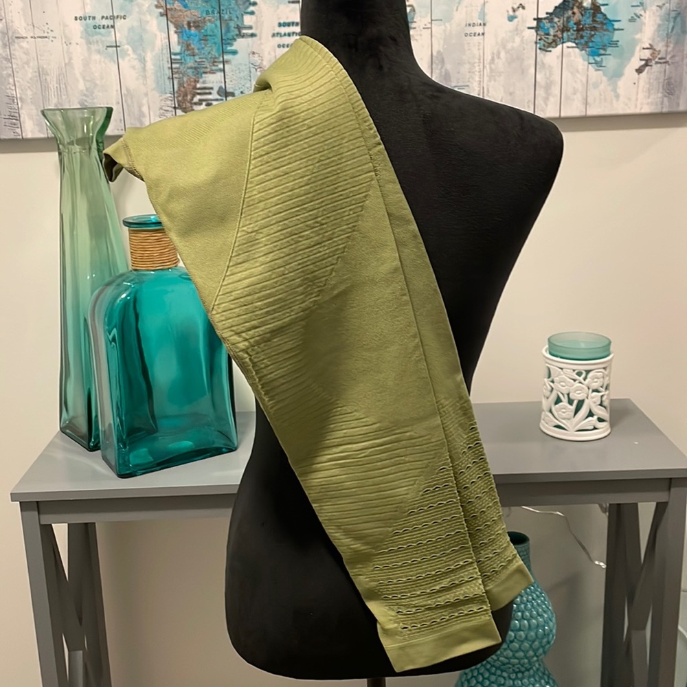 Olive green high waisted workout leggings